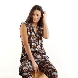 The ODELLS Savannah Tunic Coastal Floral